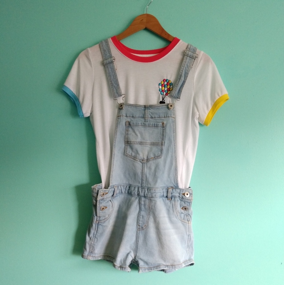 👕+👖LOVE TREE denim overall shorts & M Pixar tee.